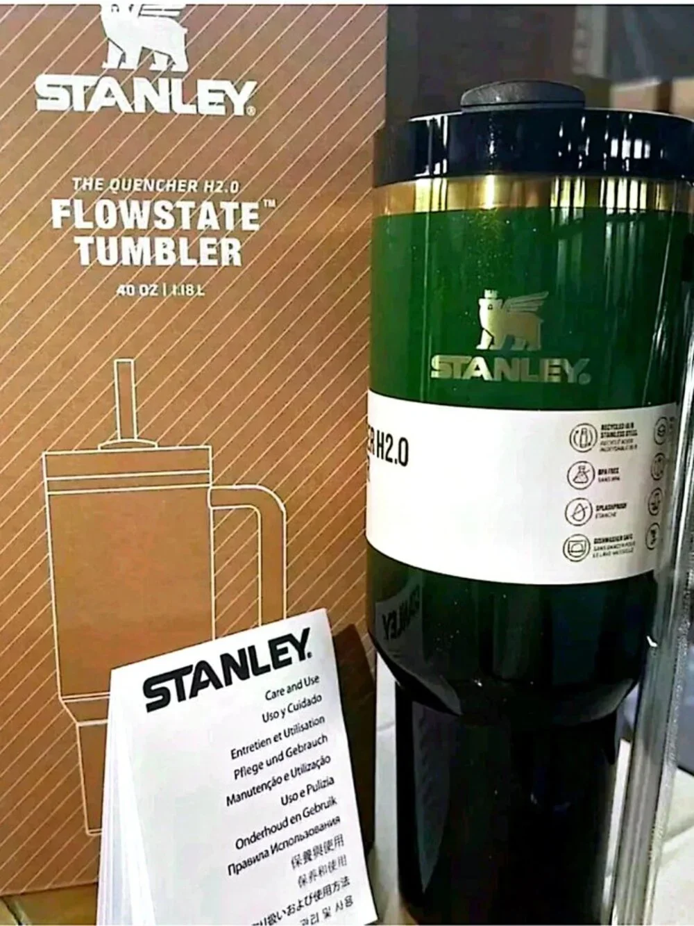 Stanley FlowState Quencher H2.0 40oz Green_Tumbler New - Picture 2 of 3